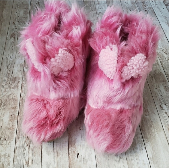ugg pinkipuff boots